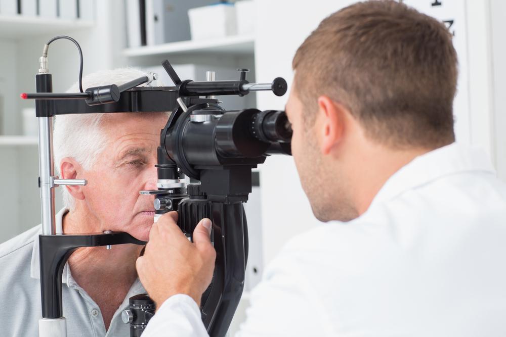 Cataract Surgery – Here’s What You Need To Be Aware Of